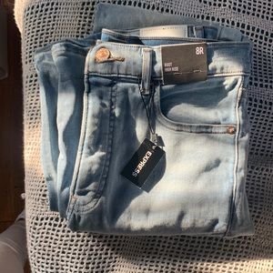 These were figures brand new and they were too long !!! super great quality